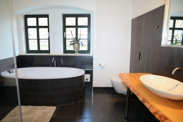 Gastewohnung "Arnoldiblick" โกทา ภายนอก รูปภาพ